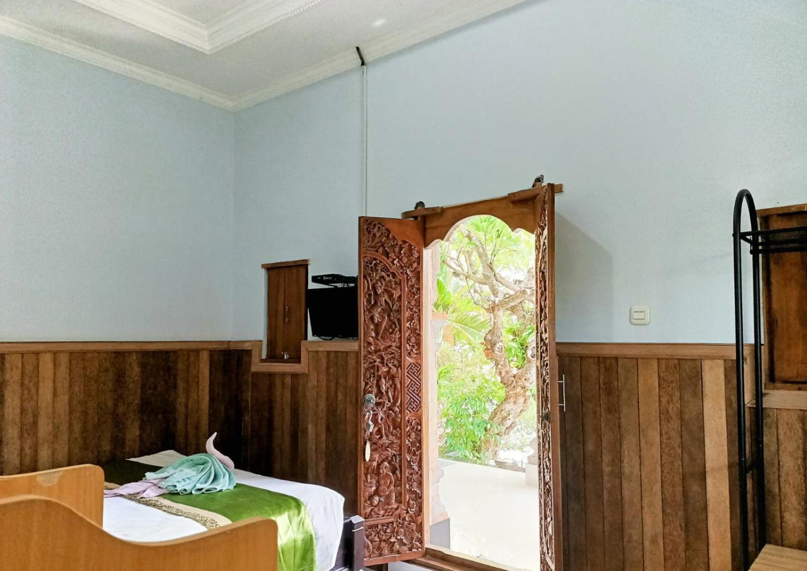 Green Palace Homestay Batununggul Exteriér fotografie